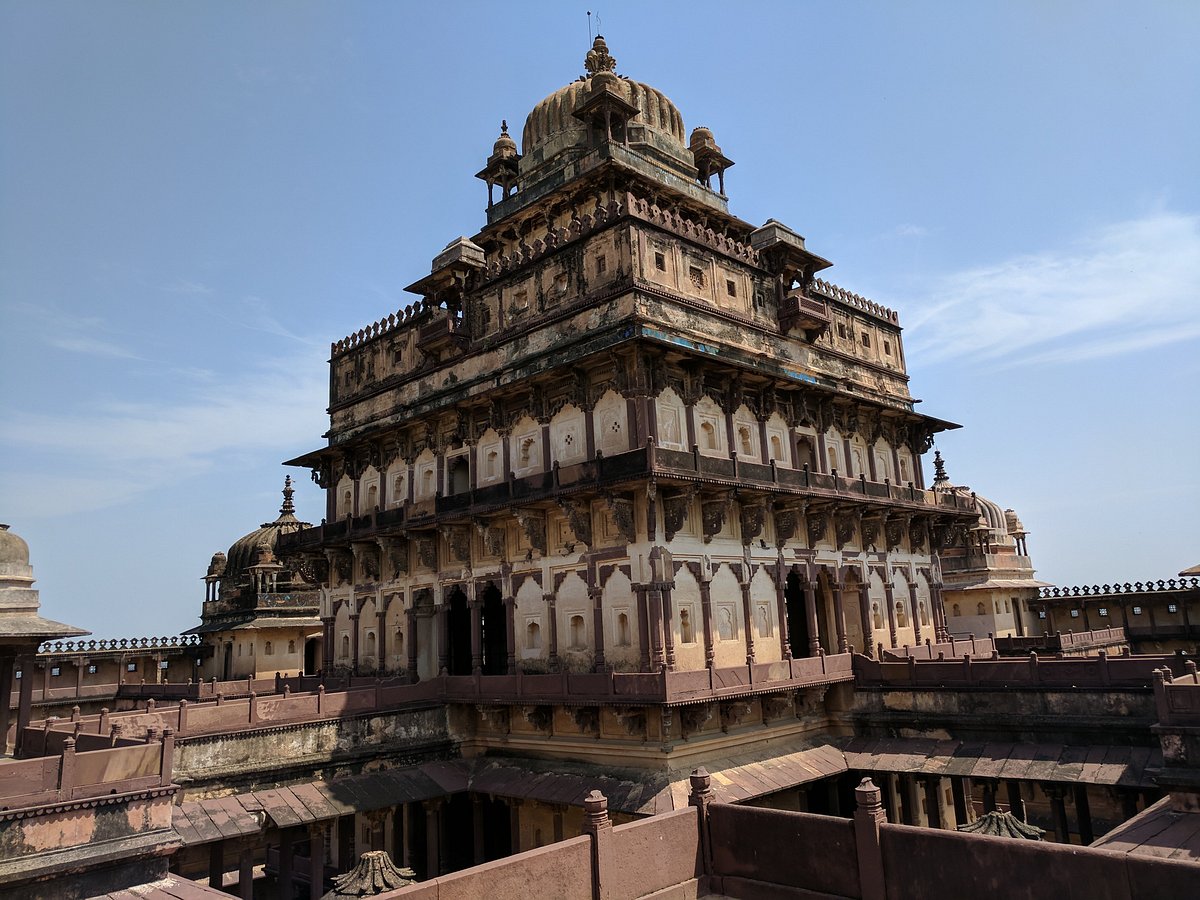Bir Singh Palace